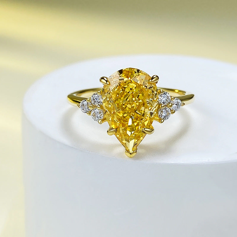 'GOLDEN TEARDROP' RING