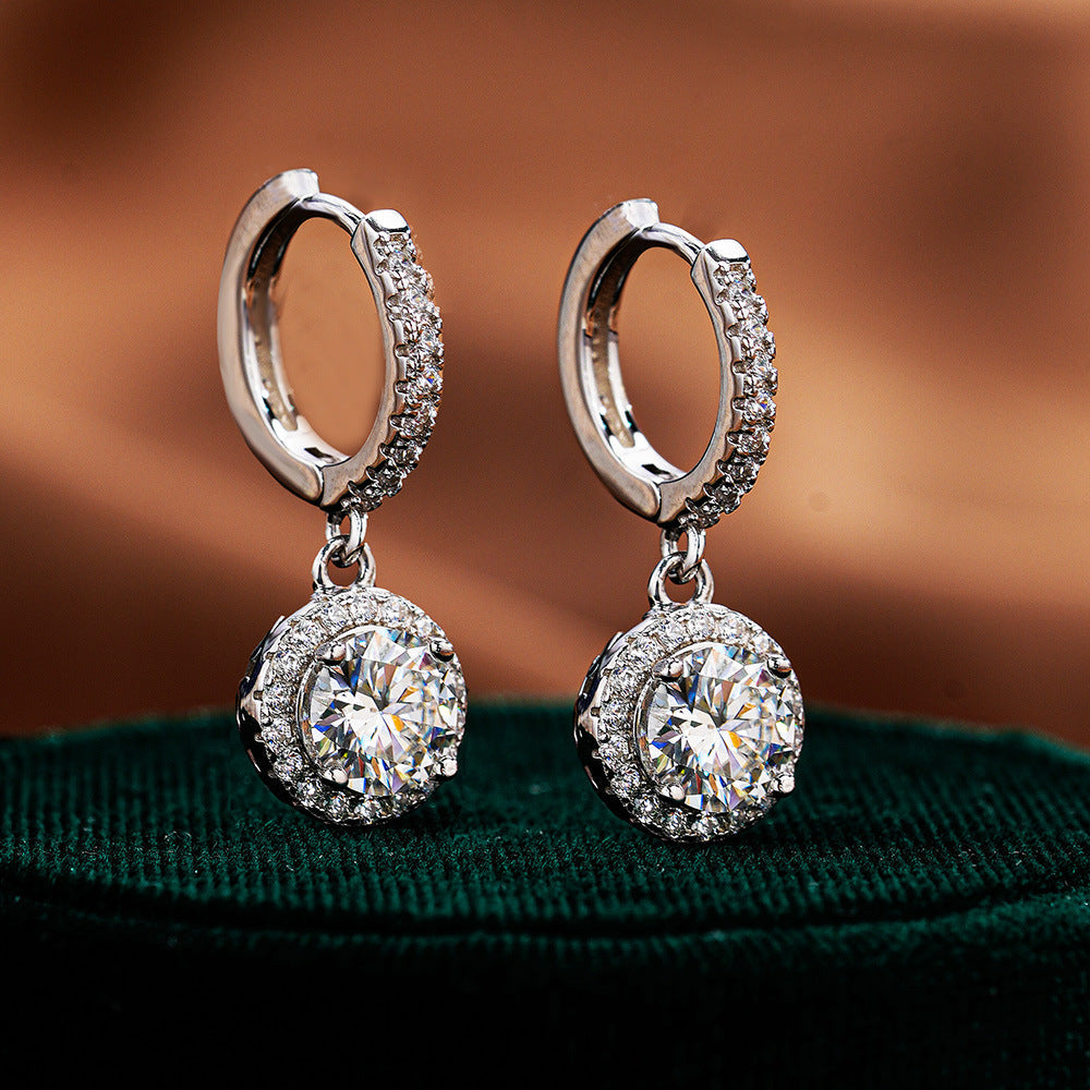 'THE MRS‘ MOISSANITE EARRINGS
