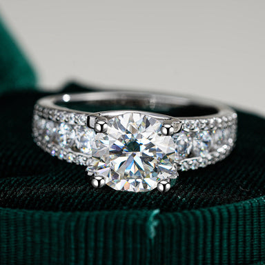 'ENGAGE ME' RING - 3CT MOISSANITE