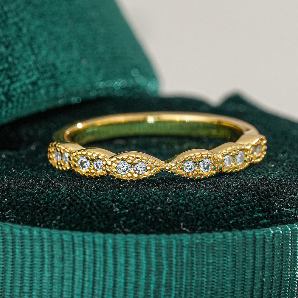 'THE SADIE' MOISSANITE RING