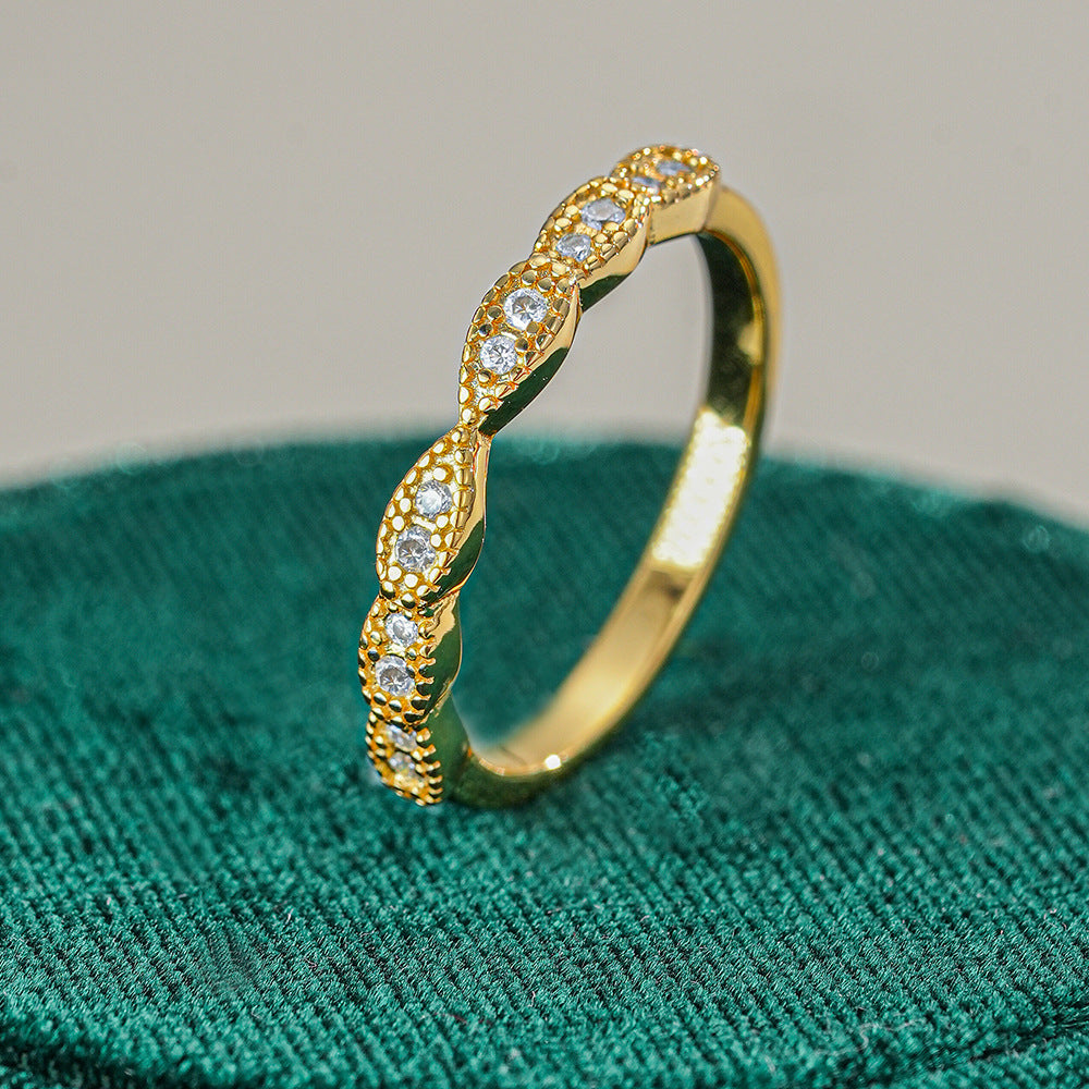 'THE SADIE' MOISSANITE RING