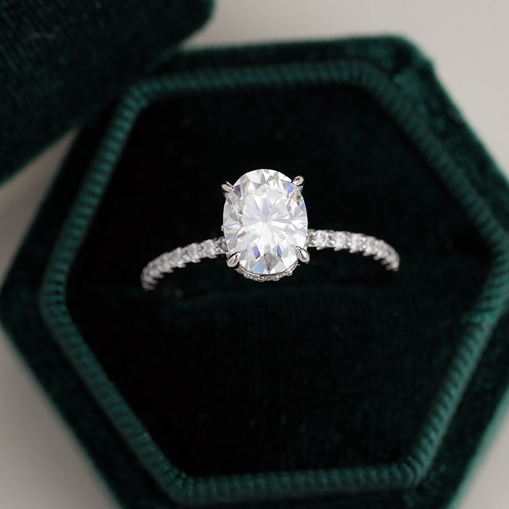 'SWEET LOVE' MOISSANITE RING