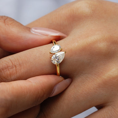 'TOI ET MOI' MOISSANITE RING