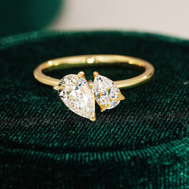 'TOI ET MOI' MOISSANITE RING