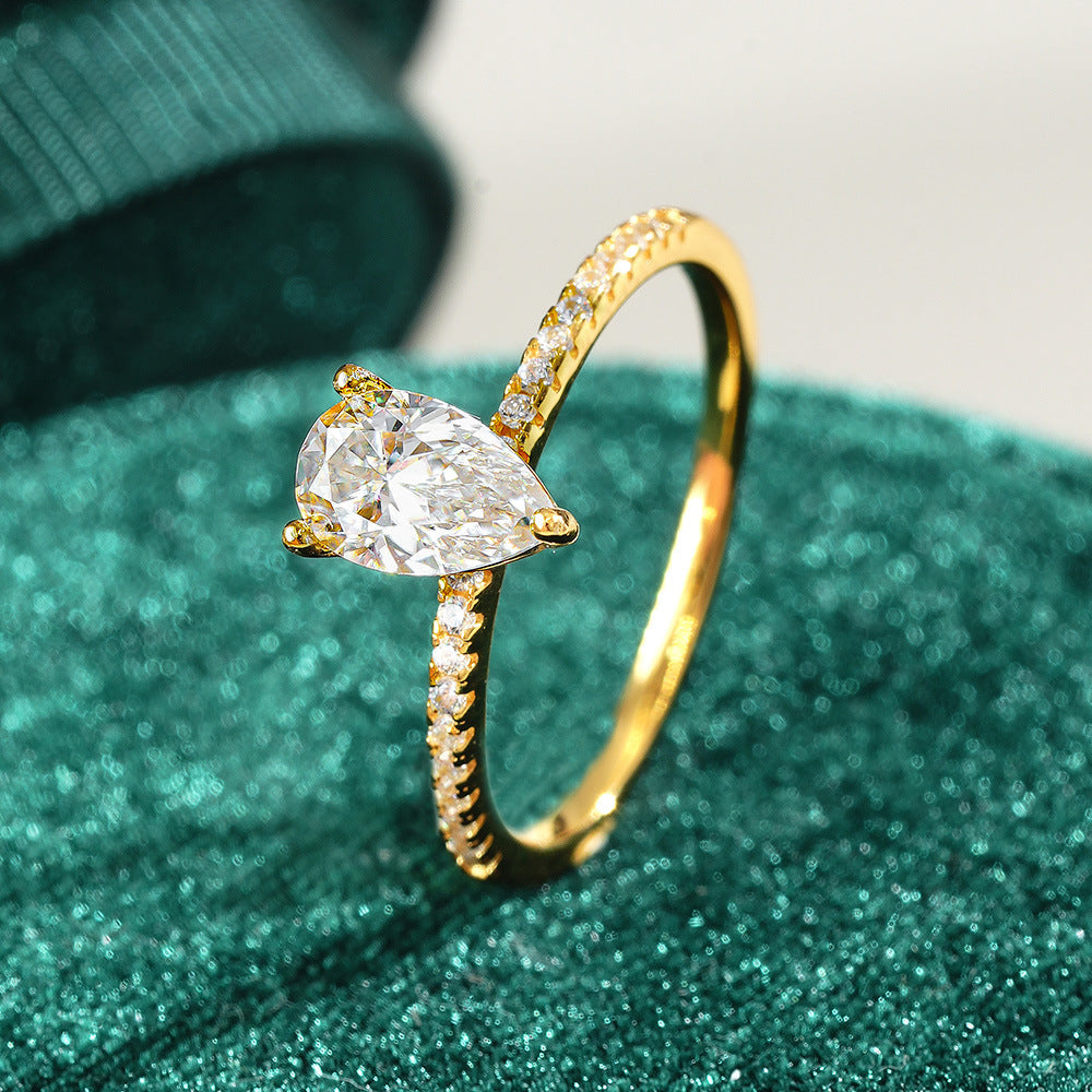 'DAINTY DEW' MOISSANITE RING