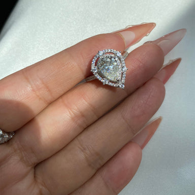 'BEVERLY' RING - 3CT MOISSANITE