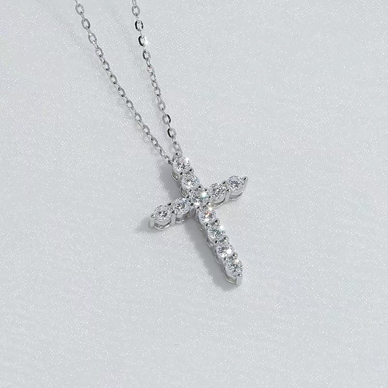 'FAITH‘ MOISSANITE NECKLACE
