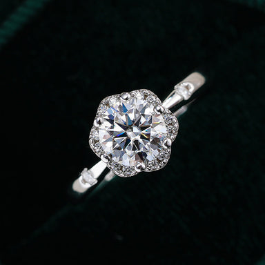 'DAISY DREAM' RING - 1CT MOISSANITE