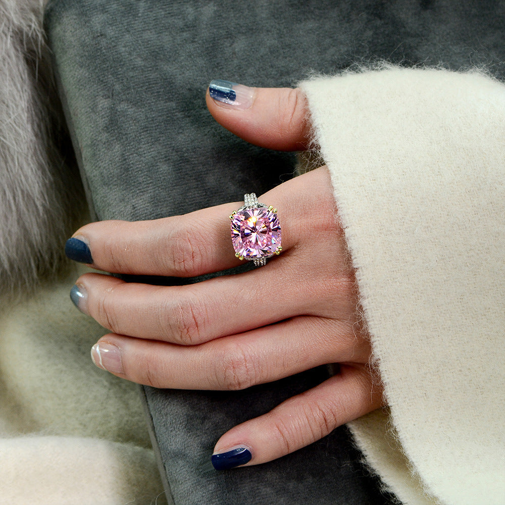 'BLUSH MAJESTY' RING