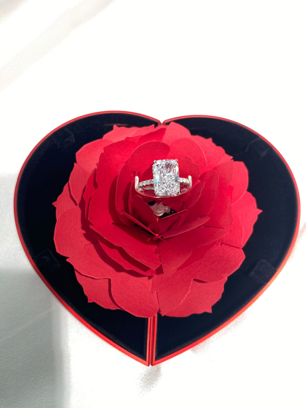 ROSE FLOWER POP UP RING BOX