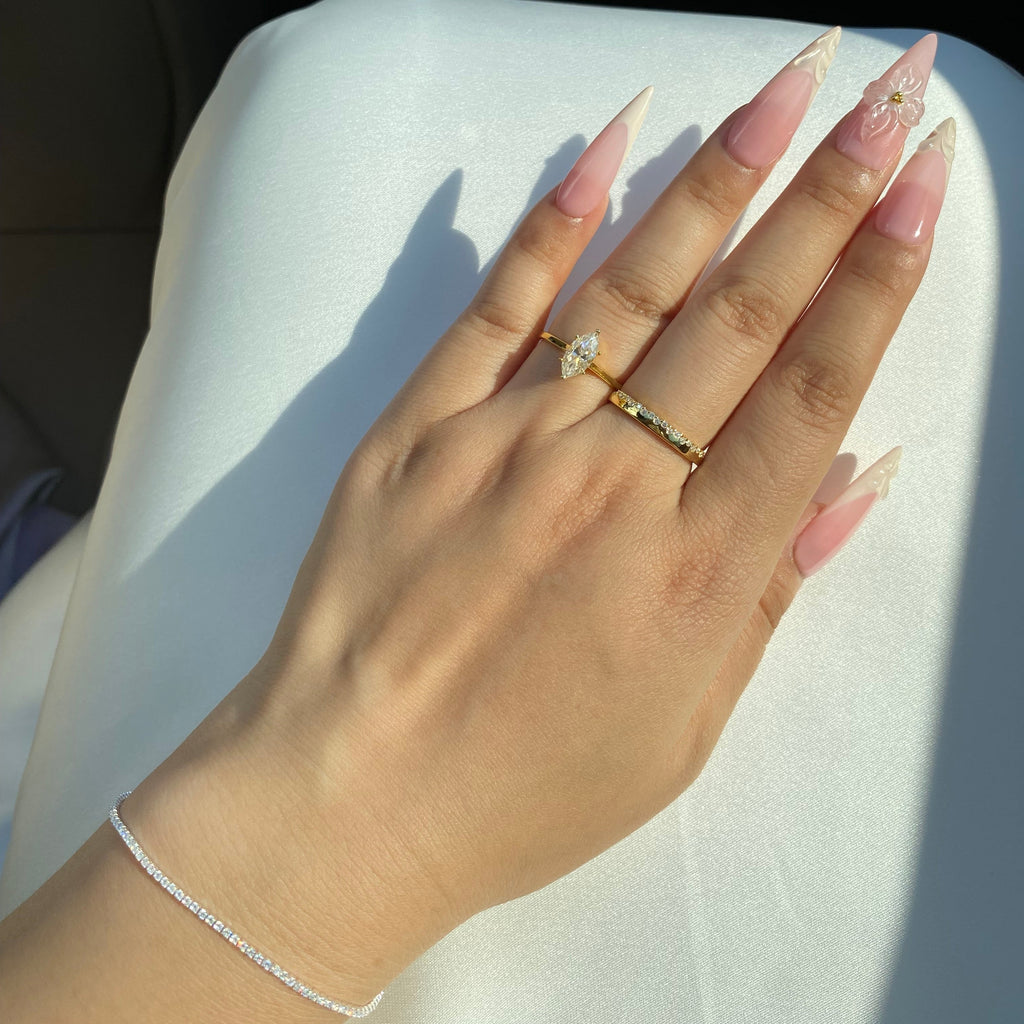 'NOVA KISS' RING - 1CT MOISSANITE