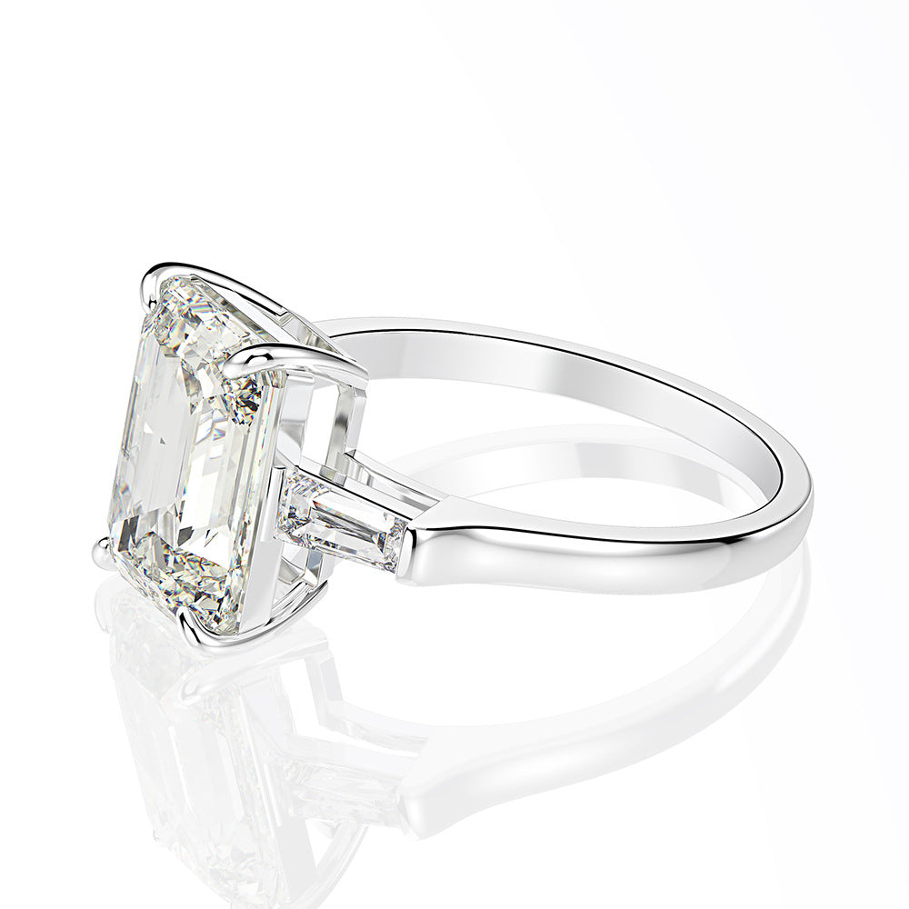 'EMERALD ESSENCE' RING