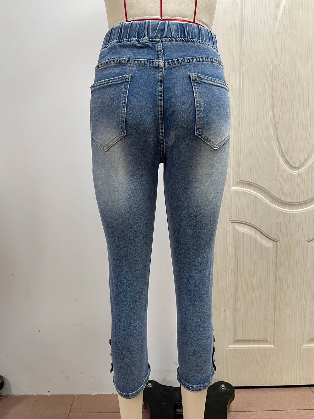 Calf-Length Jeans